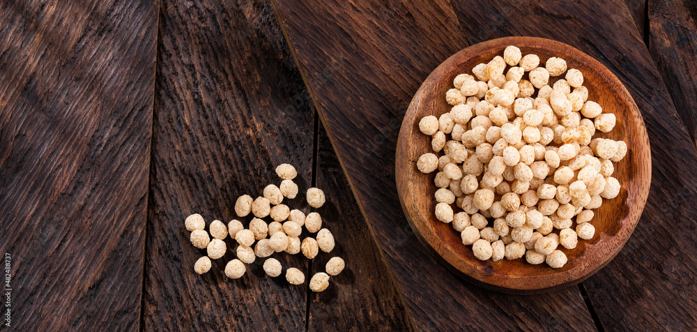 Chenopodium quinoa - Organic popping Quinoa. Healthy food