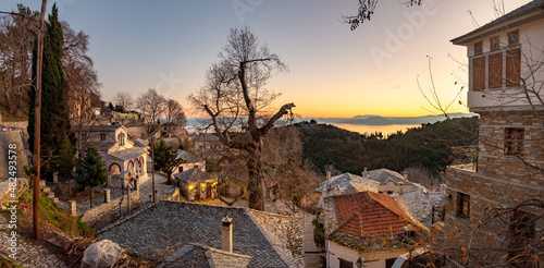 Fototapeta Naklejka Na Ścianę i Meble -  Traditional greek village of Pinakates on Pelion mountain in central Greece.