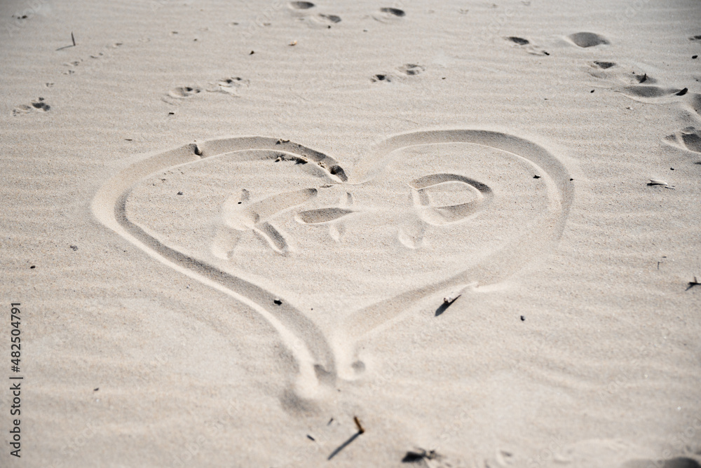 Miłość na plaży - obrazy, fototapety, plakaty 