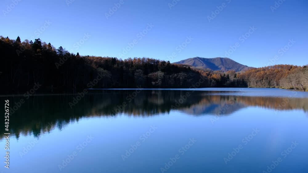 映るのぞみ湖 映るのぞみ湖