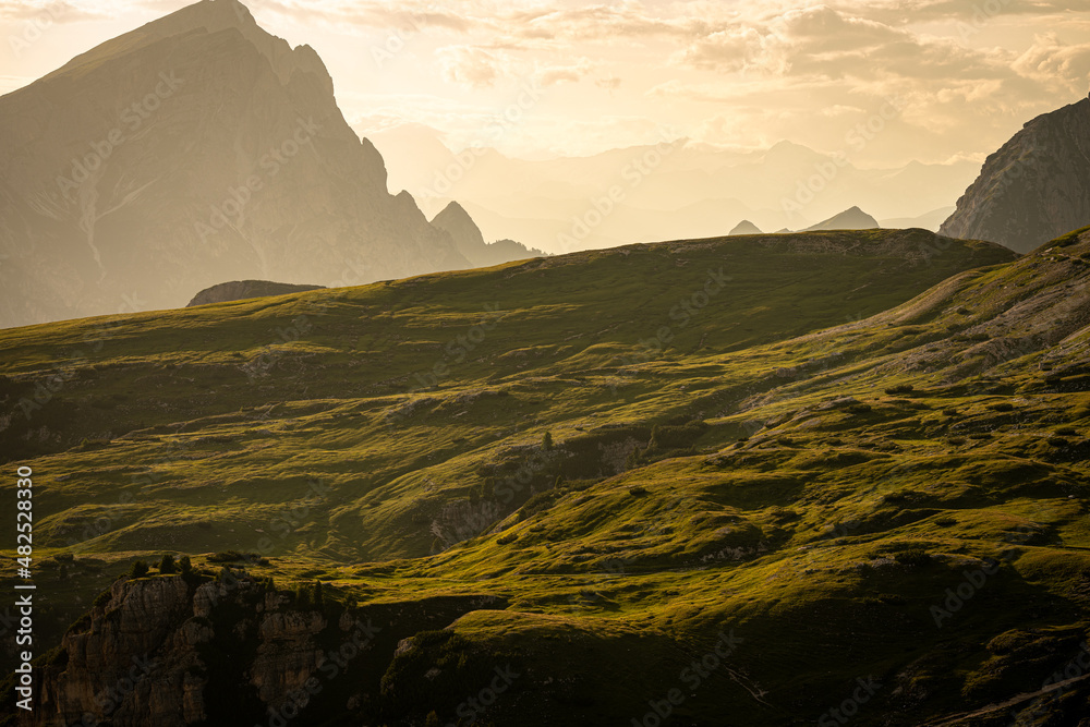 Naklejka premium landscape in the morning