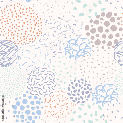 Hand drawn irregular seamless pattern. Abstract doodle background