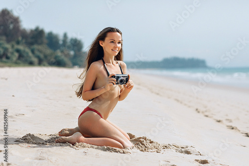 Картината върху платно A holiday photo shoot on a tropical beach