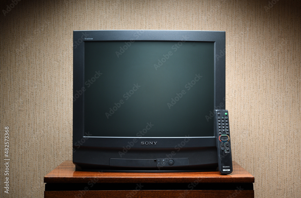 Belarus, Minsk - June 3, 2019: Sony trinitron kv-21m3 with green screen. Antique  television on a wooden antique cabinet, old design in the house. Stock  Photo | Adobe Stock
