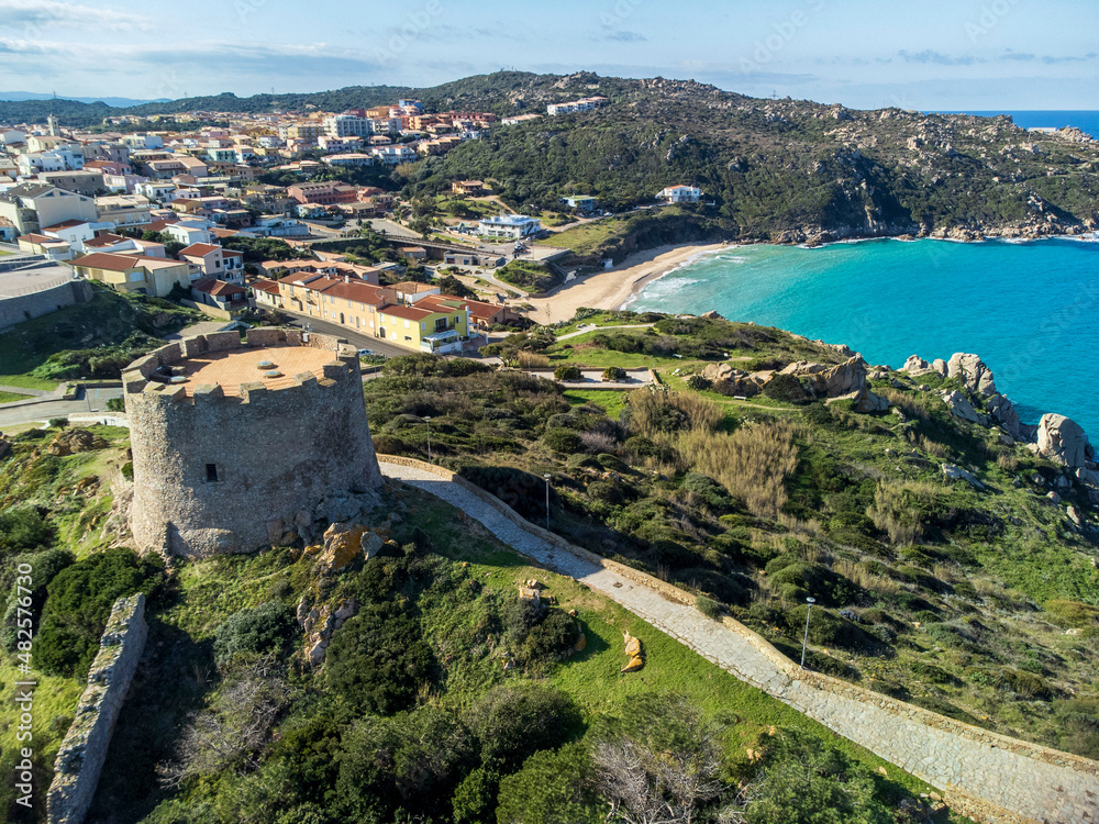 Sardegna: Santa Teresa Gallura, spiaggia Rena Bianca e torre spagnola