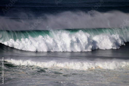 Big Waves at Nazaré