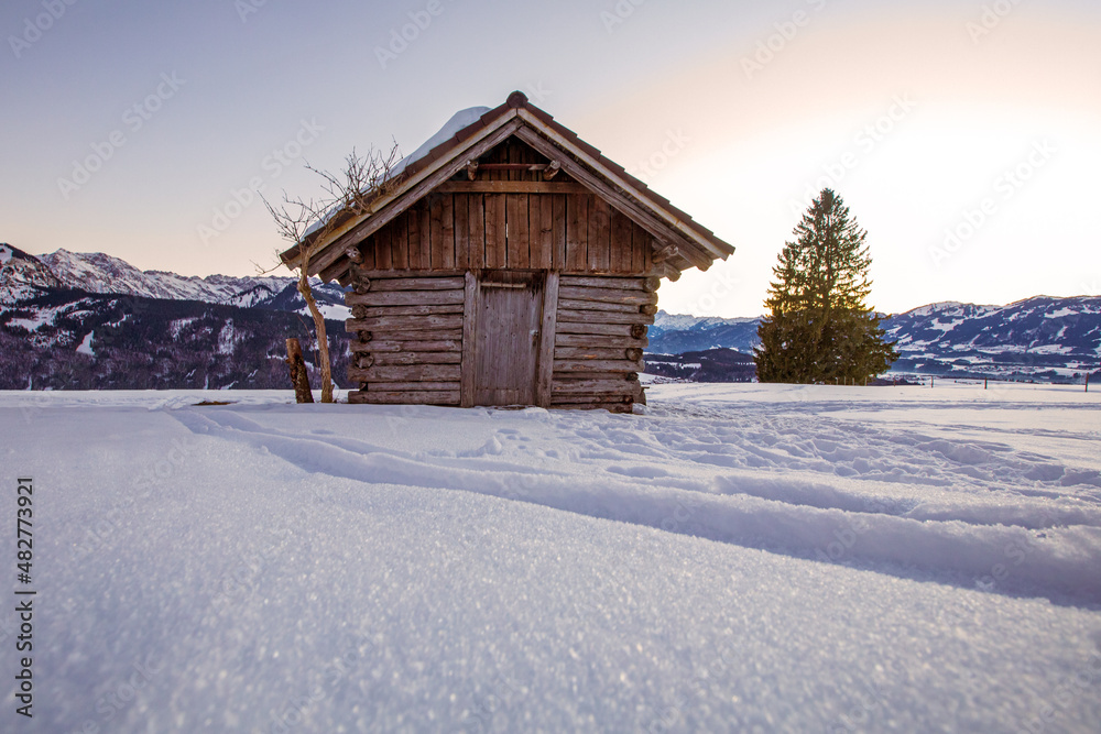 Allgäu - Stadel - Schnee - Januar - Berge - Winter