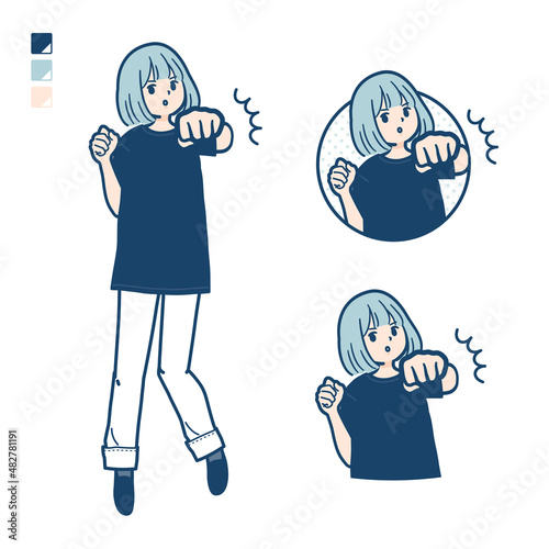 ビッグサイズTシャツを着た女性が正面にパンチしているイラスト