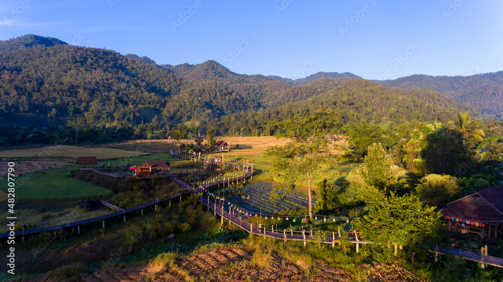 Naklejka premium Boon Kho Koo So Bridge