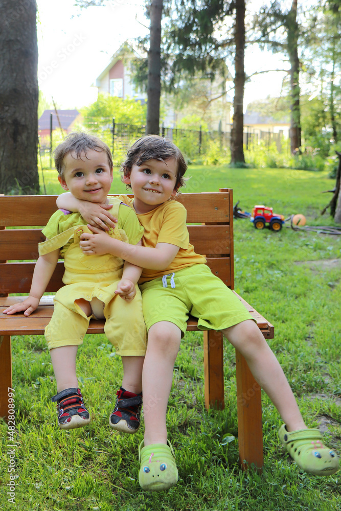 Fototapeta premium children playing in the park