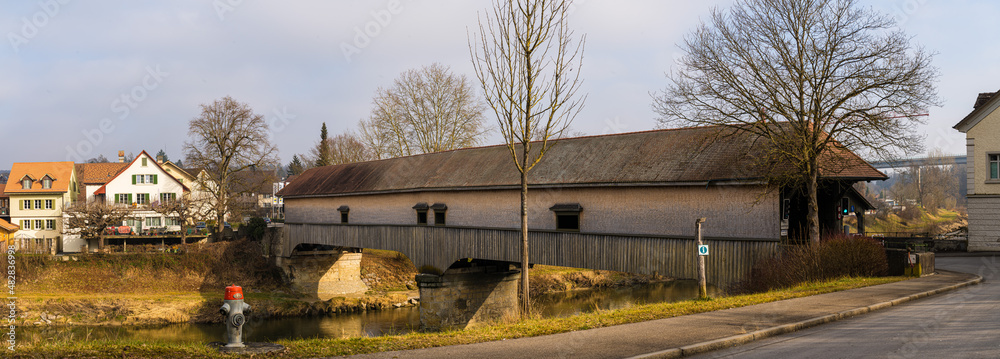 Obraz premium Thurbrücke Andelfingen, Kanton Zürich, Schweiz