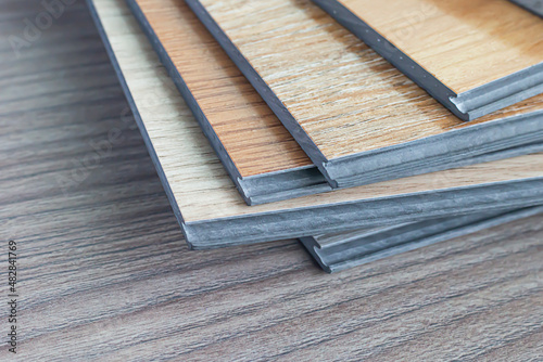 Examples of ready-made vinyl flooring for interior work.