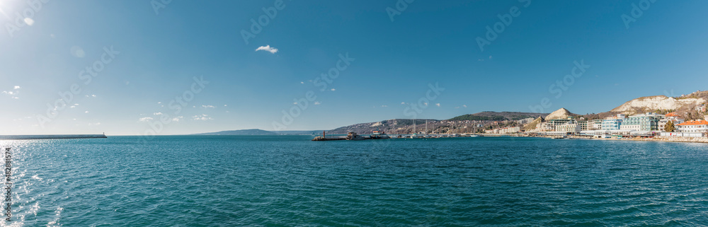 Panoramaansicht der Hafenstadt Baltschik an der Bulgarischen Schwarzmerküste