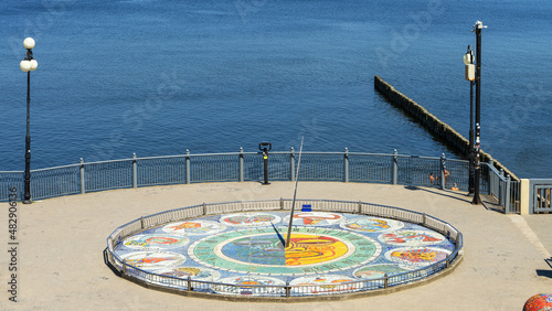 Canvas Print Sundial on the promenade of the Baltic Sea in the city of Svetlogorsk, Kaliningrad region, Russia