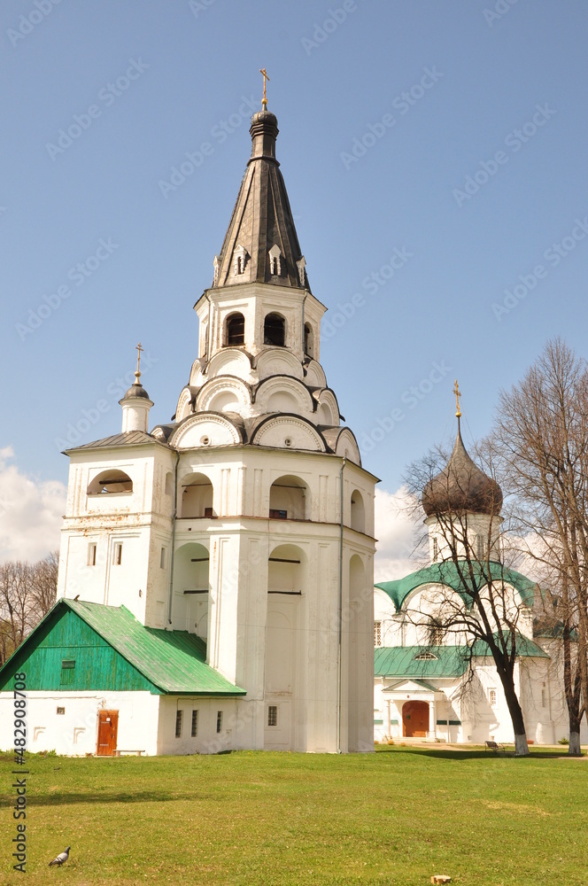 Aleksandrov is a city (since 1778) in Russia. The administrative center of the Aleksandrovsky district of the Vladimir region. The fourth largest city in the region.