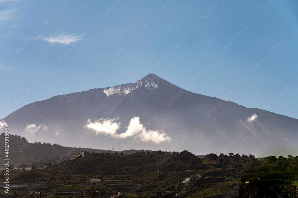Fototapeta premium View on mount Teide volcano, Tenerife, Canary islands, Spain