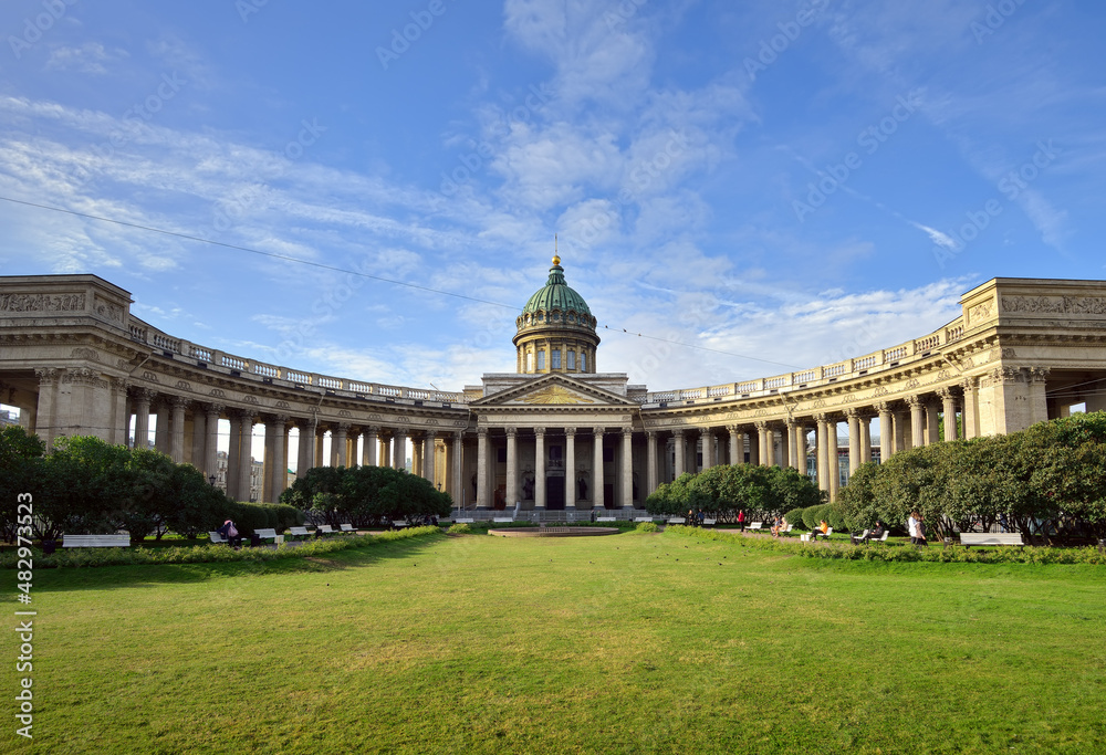 Obraz premium Kazan Cathedral from Nevsky Prospekt