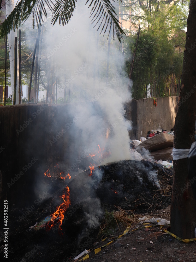 Fototapeta premium burning garbage