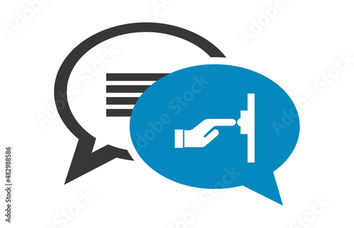 Logo sonner à l'interphone.