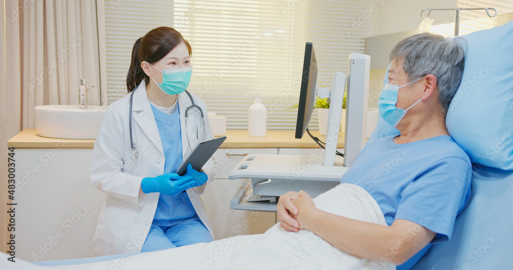 Obraz premium Senior people healthcare concept