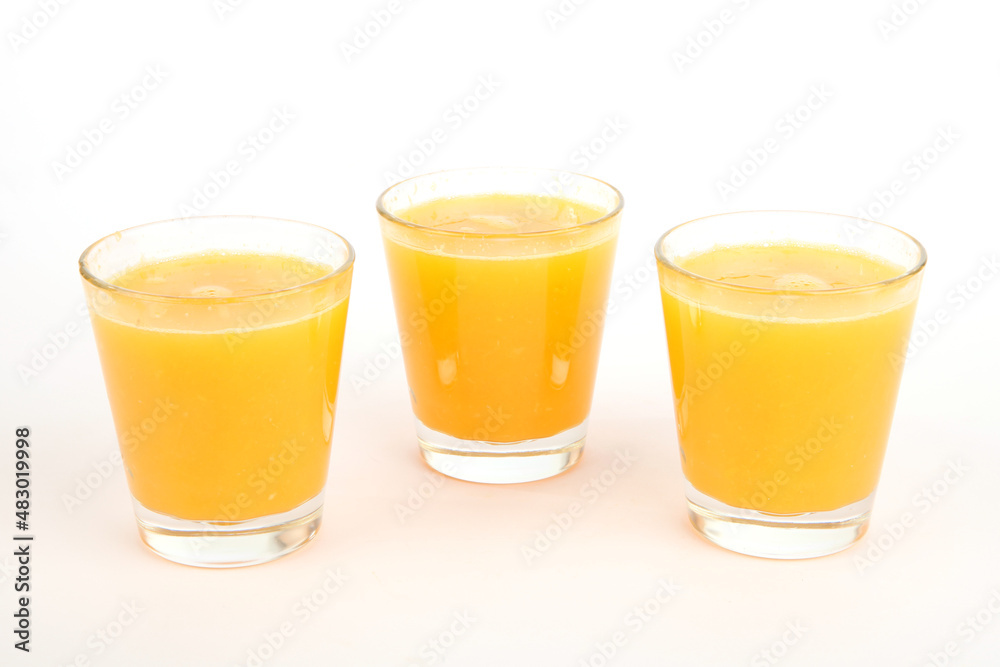 Drei Gläser Orangensaft Drei Gläser Orangensaft