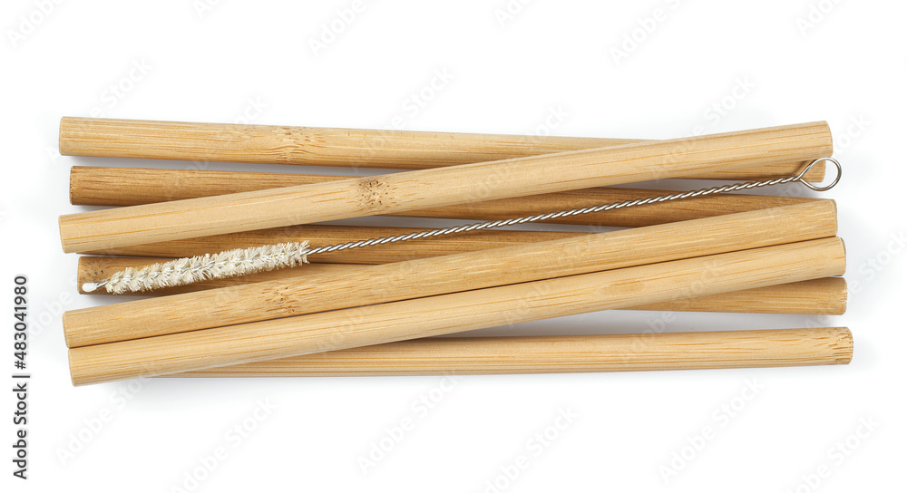 bamboo straws isoalted on white background