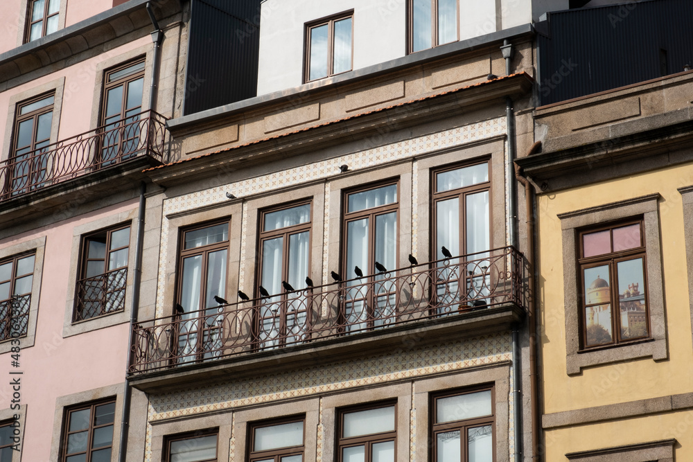 facade of an house in Porto