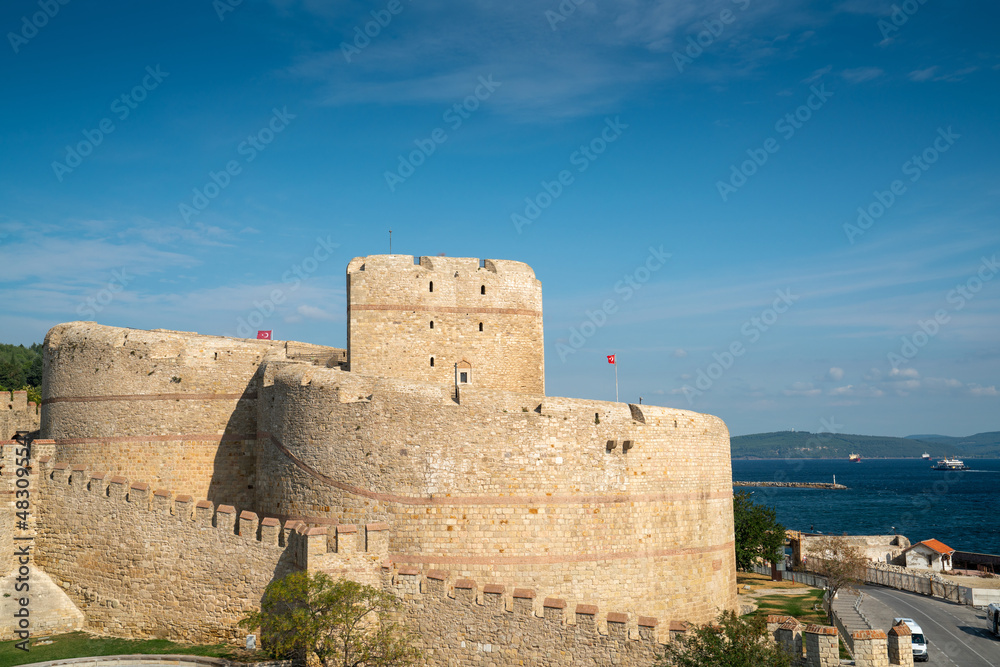 Kilitbahir Castle (Kalesi) was built by Fatih Sultan Mehmet on the European side of the Çanakkale in the narrowest part of the Dardanelles, during the siege of Istanbul in 1452. Gallipoli – TURKEY