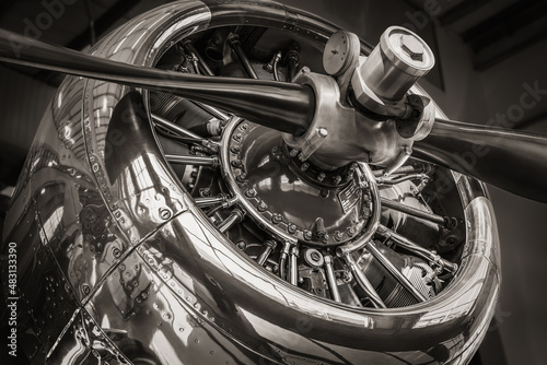 Εκτύπωση καμβά radial engine of an historical aircraft