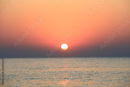 Fototapeta Naklejka Na Ścianę i Meble -  tropical ocean sunset or sun rise background