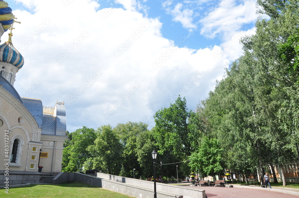 Peredelkino is a dacha settlement that does not have the status of a settlement, which is part of the village of DSK 