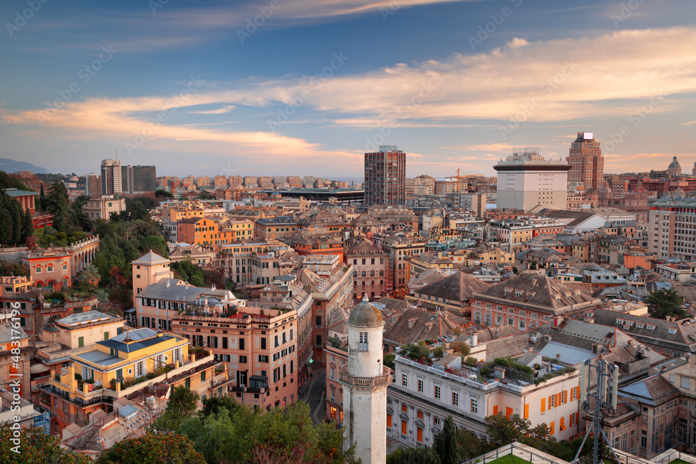 Fototapeta premium Genoa Italy City Skyline at Dusk