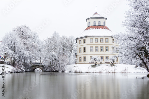 Wasserschloss im Winter