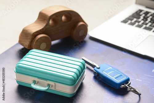 Toy suitcase with car key o...