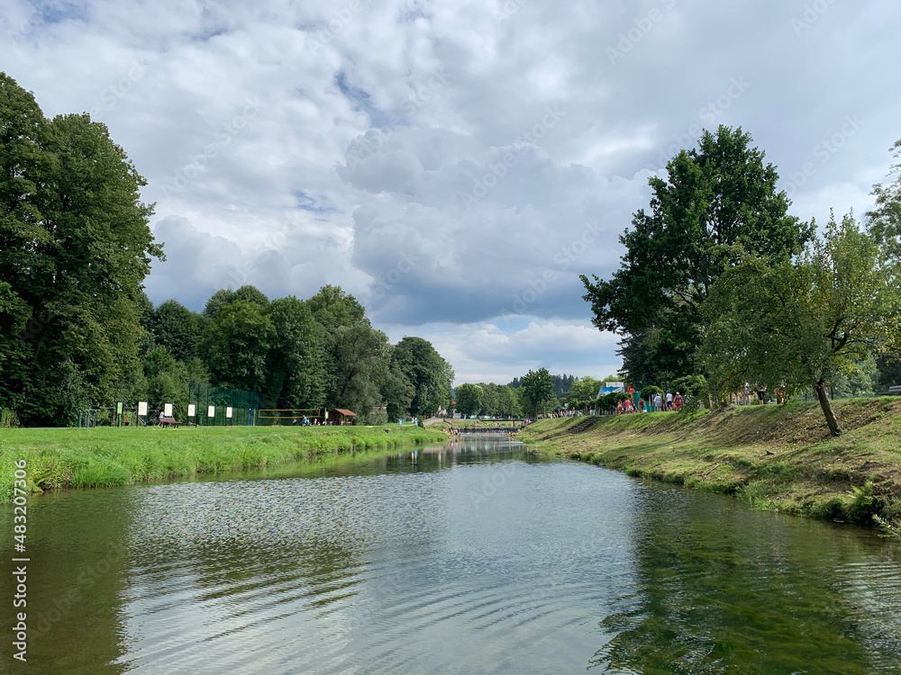 Fototapeta premium lake in the park