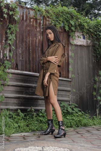 Vintage Fashion Girls