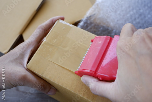 Assemble boxes to pack for send 
