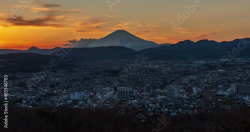 秦野市権現山から夕焼け富士山Timekapse