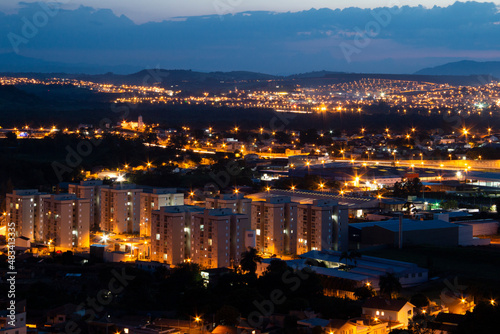 Pouso Alegre, Minas Gerais, Brasil: luzes da cidade do sul de minas