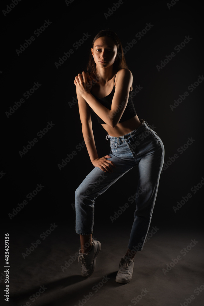 Posing while holding great posture Posing while holding great posture