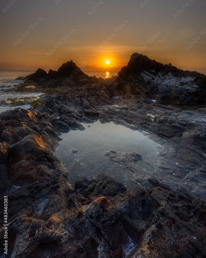 Obraz premium sunset at the beach