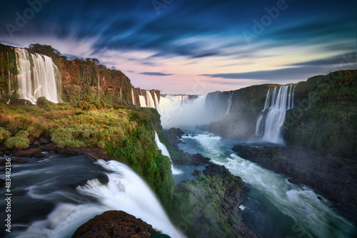 Fototapeta Naklejka Na Ścianę i Meble -  Cataratas do Iguazu & Sunset