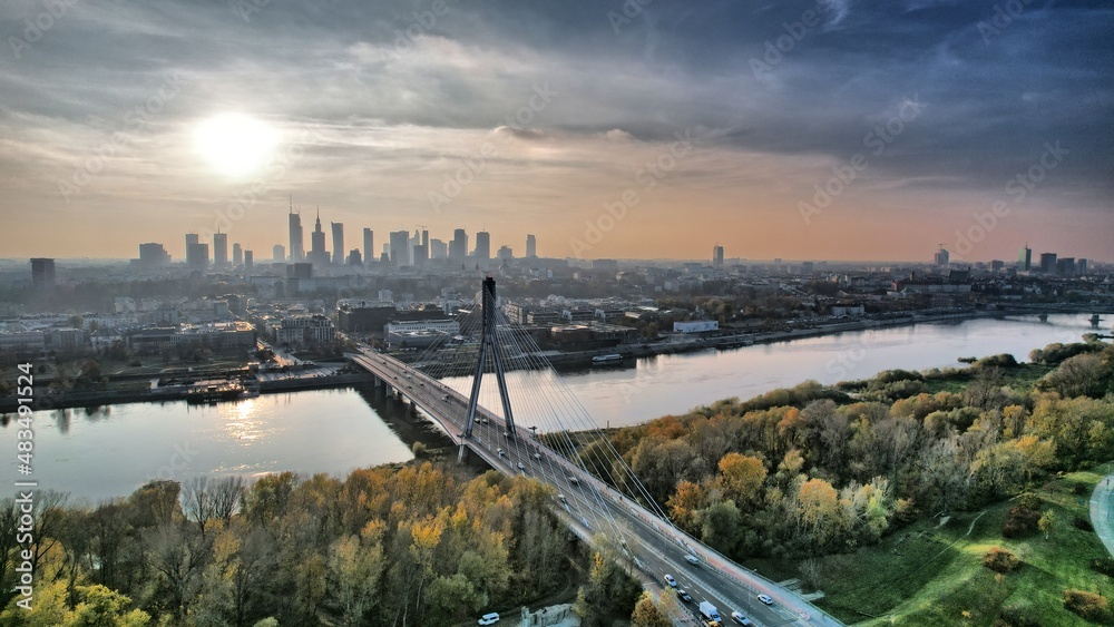 Obraz na płótnie Panorama miasta - Warszawa i most Świętokrzyski przed zachodem słońca w salonie