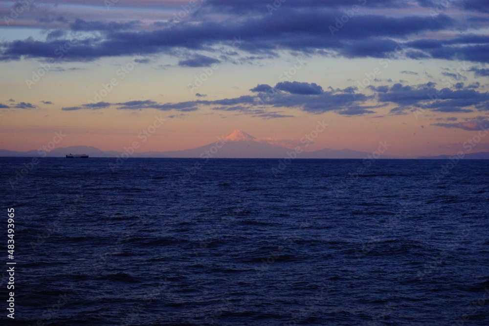Mt. Fuji and Sunset view from ferry in pacific ocean - フェリーからの太平洋の夕日 富士山