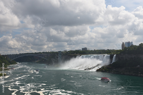 巨大な滝、アメリカとカナダの大瀑布