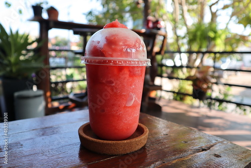 Healthy Delicious Strawberry Slushie