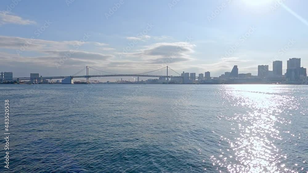 東京都中央区豊海町 東京湾 埠頭からの景色 レインボーブリッジ 東京都中央区豊海町 東京湾 埠頭からの景色 レインボーブリッジ