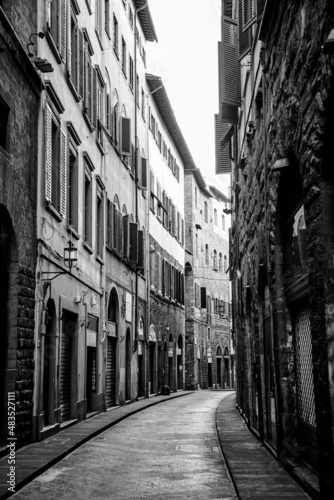 Street scenes and alleyways of Florence, Italy © wayne