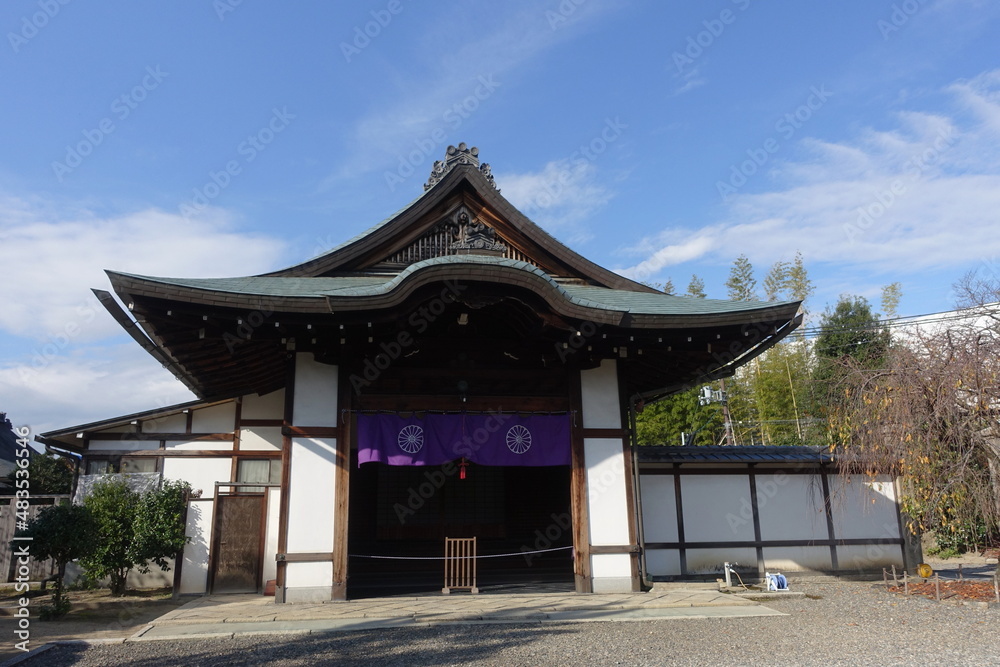 京都市山科区にある勧修寺の大玄関 京都市山科区にある勧修寺の大玄関
