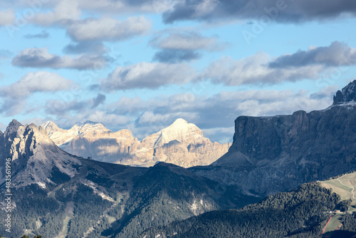 Mountain range of Langkofel Group in Seiser Alm  Alpe di Siusi  South Tyrol  Italy.